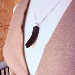 Hangketting antiek moeraseik: verzilverde ketting, met de hand gepolijst