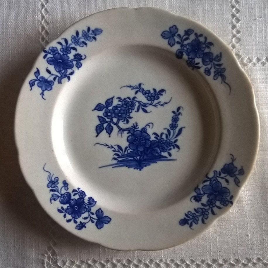 Assiette Porcelaine Tendre Tournai Fin Xviiie Camaieu Bleu Décor Ronda