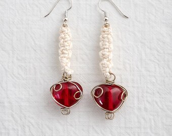 Pendientes de macramé con corazón rojo / Regalo de San Valentín para ella