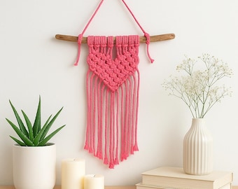 Corazón de macramé para colgar en la pared / Regalo de San Valentín / Decoración rosa para habitación infantil