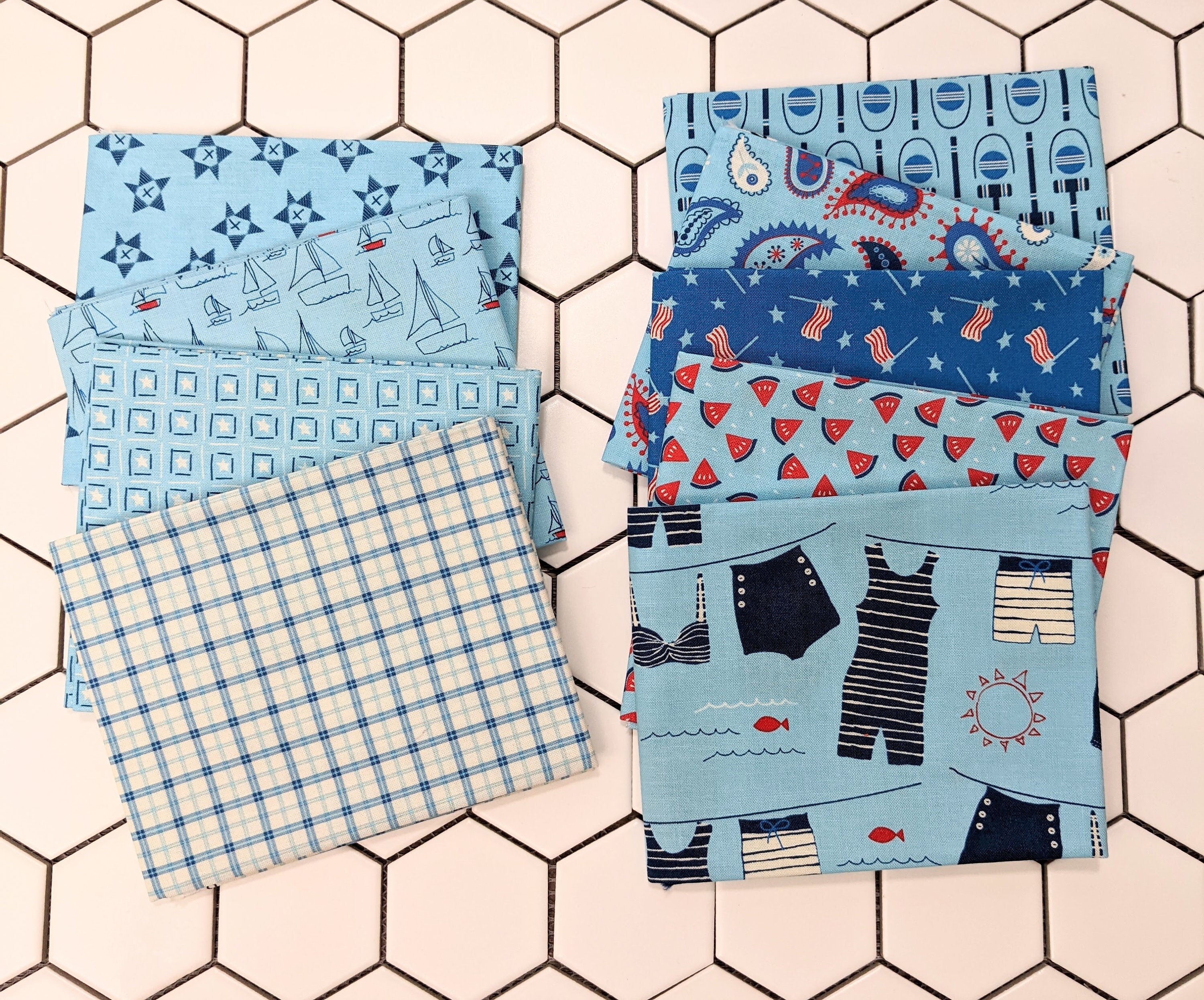 Riley Blake Designs Bumble and Bear Fat Quarter Sampler by Sandy Gervais