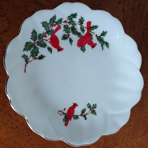 Vintage 1988 Lefton China Holly and Cardinals Candy Dish