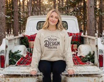 Mockup de moletom Gildan 18000 cor areia | Natal Boho neutro (Download digital)