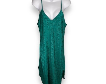 VTG Alexandra Nicole Large Floral Satiny Nightgown Chemise Emerald Green Slits