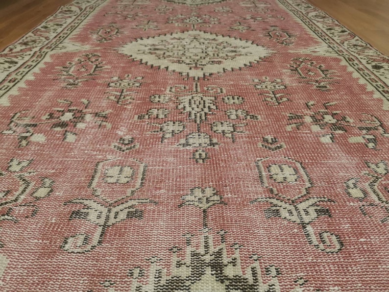 Pale Pink Vintage Rug Turkish Rug Area Rug 4.8x8.9 Feet Etsy