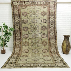 Vintage Oushak Rug 5x8.7: Hand-Knotted Green Turkish Rug