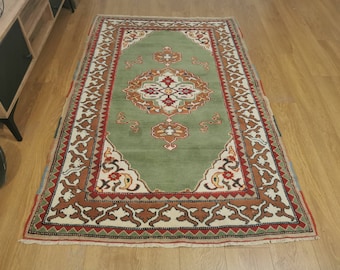 Green Vintage Turkish Oushak Rug, Organic Wool (4 X 6.23 ft)