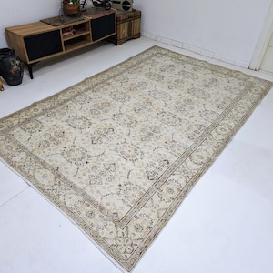 Vintage Oushak Rug 5.7x8.9: Hand-Knotted Wool Turkish Rug, Neutral Beige Boho Decor