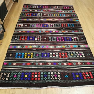Vintage Turkish Kilim Rug 4.7x7.5: Handmade Wool Bohemian Area Rug