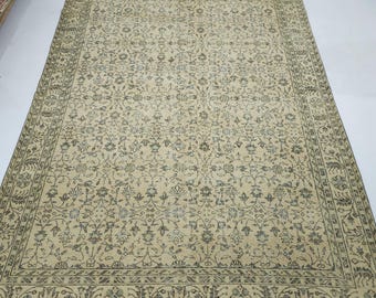 8x10 Vintage Floral Rug: Beige & Brown Hand-Woven Wool Area Carpet ( 7.1 x 10.5 ft )