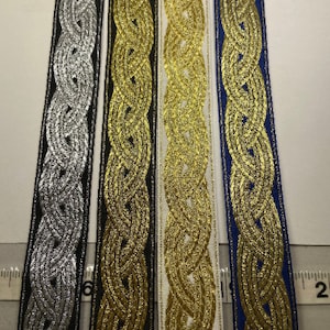 Keltische Borte aus geflochtenem Knoten, 3 cm breit.