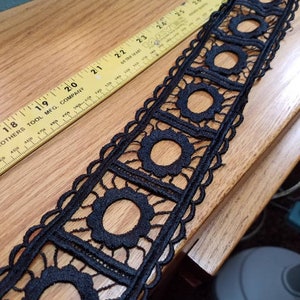 Large box lace, 2 1/2 inches wide, venise lace black, sold by the yard. image 2