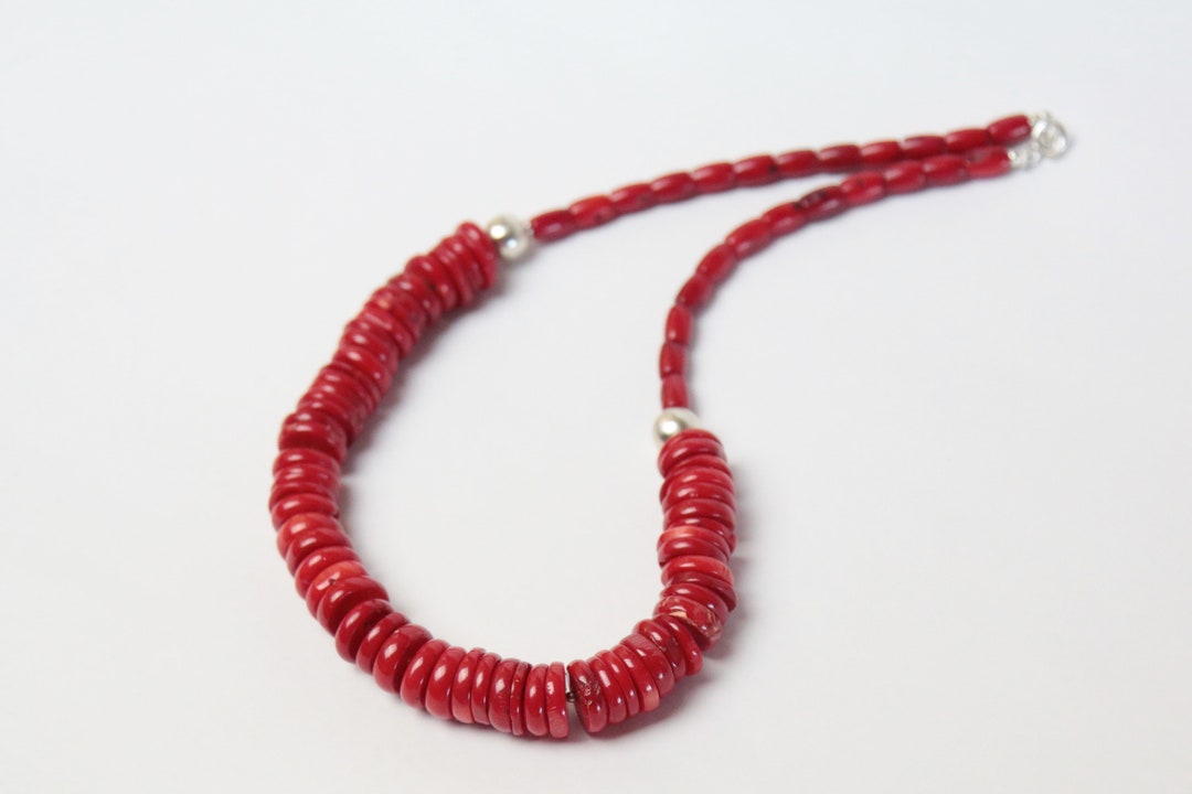 Bright coral necklace deals