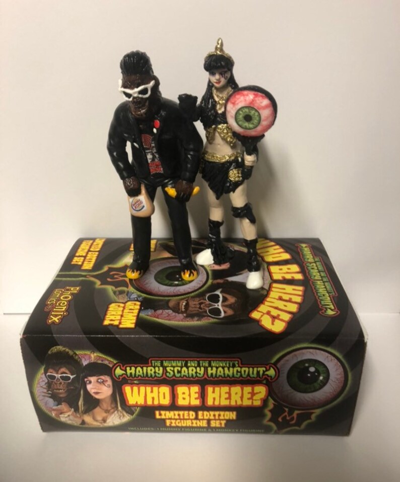 Who Be Here LE The Mummy and the Monkey figurine set