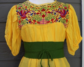 Floral and Bird Embroidered Mexican Style Blouse Top, Boho Top, Cotton Lightweight Top, Women's Blouse, Fiesta, Blues Mexicana