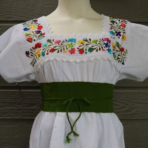 Hand Embroidered Floral Women's Mexican Blouse, Short Sleeve, Crochet Lace Accents, Boho Top, Fiesta, Blusa Mexicana