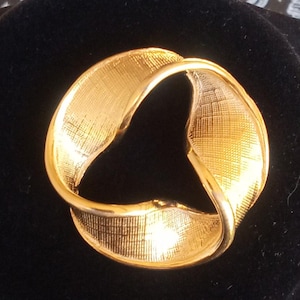 1970s NAPIER MODERNIST BROOCH - Textured Goldtone Abstract Circle Brooch, Signed &quot;Napier&quot;, Measures 1.75 Inches Across- Nearly New Condition