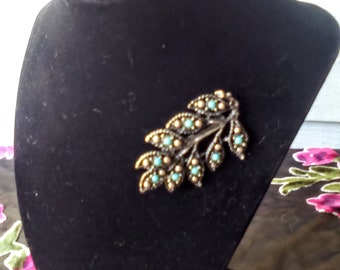 BOHO Mid Century Leaf Brooch - Turquoise Lucite Cabochons Set in Antiqued Silvertone- Pristine Condition