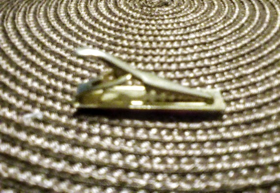 1960s RUBY LUCITE TIECLIP - Goldtone - Ruby Red L… - image 5