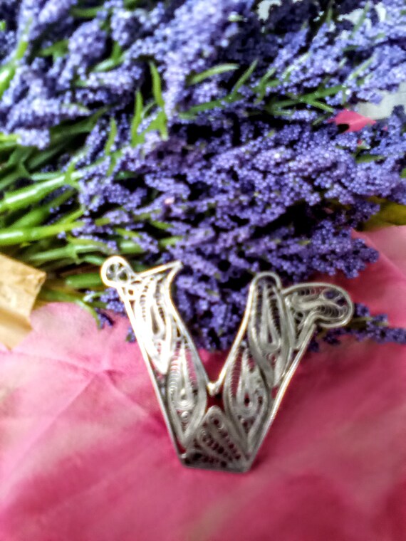 WW2 “V For Victory” Sweetheart Brooch- Handcrafted