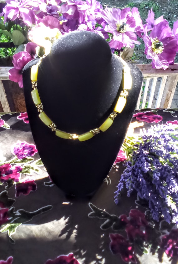 CORO 1950's LEMON MOONGLOW - Stunning 16" Choker, 