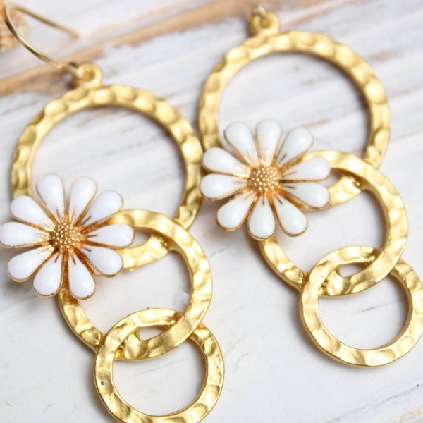 Daisy Drop Earring//Gold Vermeil Tier Circle Drop Earrings//Summer Style //Daisy Earrings//Birthday Gift for You