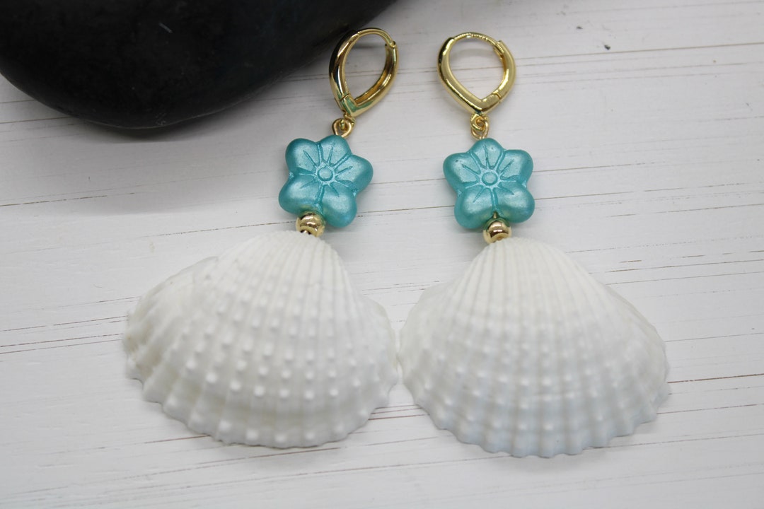 Floral Shells Beaded Earrings