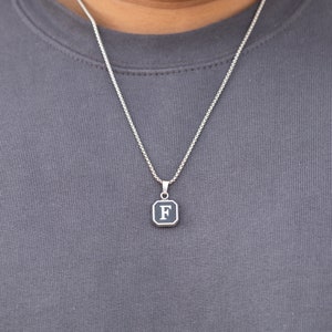 Collier initial pour homme - cadeau collier lettre pour lui - collier chaîne box - cadeau petit ami - cadeau petit ami - collier papa