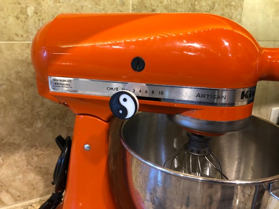 How to sew a pretty, reversible bowl cover for your stand mixer