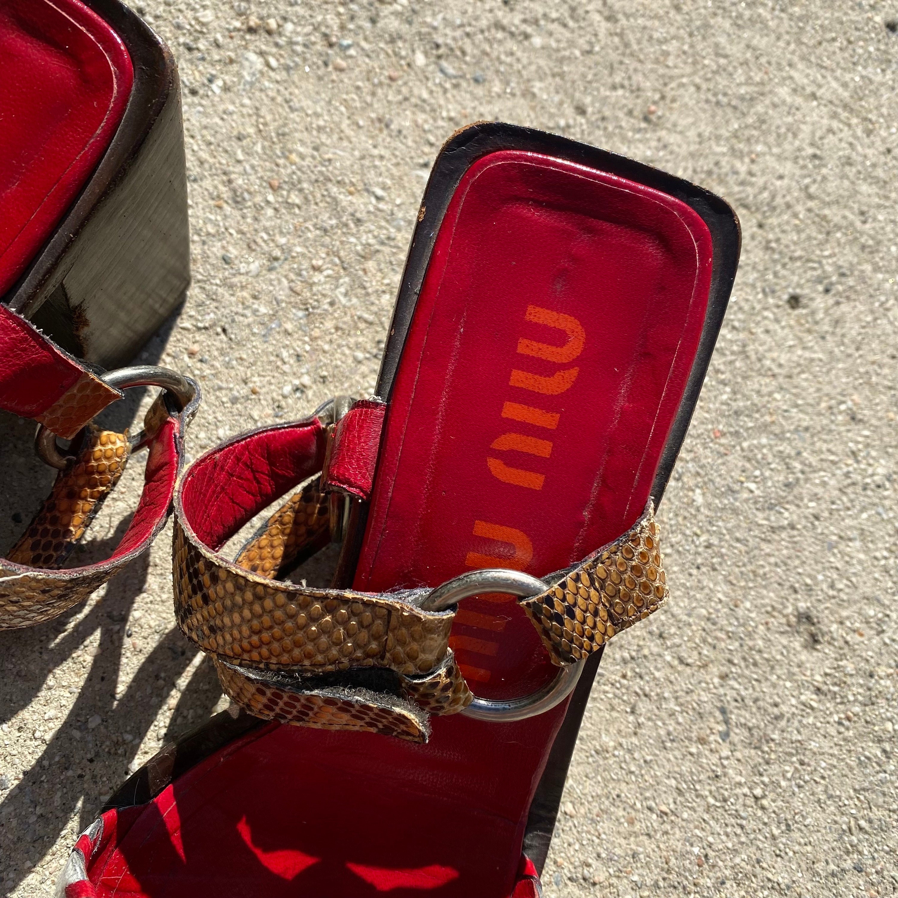 靴 Vintage Miu Miu Cowhide Bow Mules Vintage Miu Miu Cowhide Bow Mules