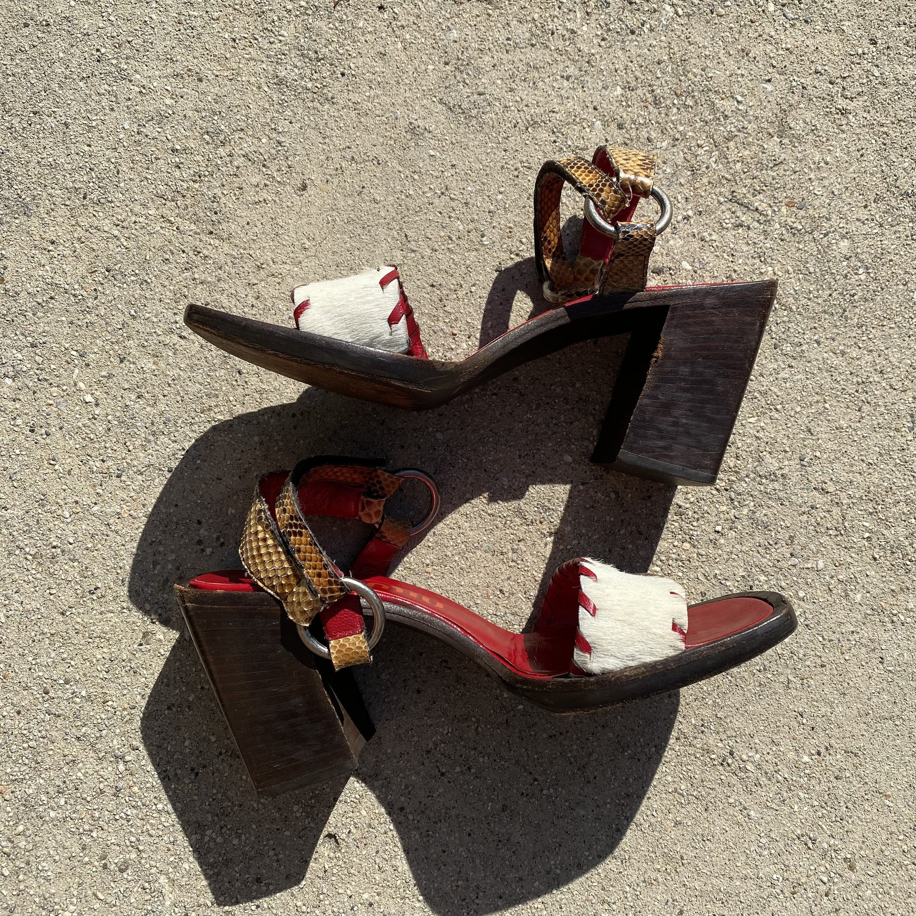 靴 Vintage Miu Miu Cowhide Bow Mules Vintage Miu Miu Cowhide Bow Mules - メルカリ