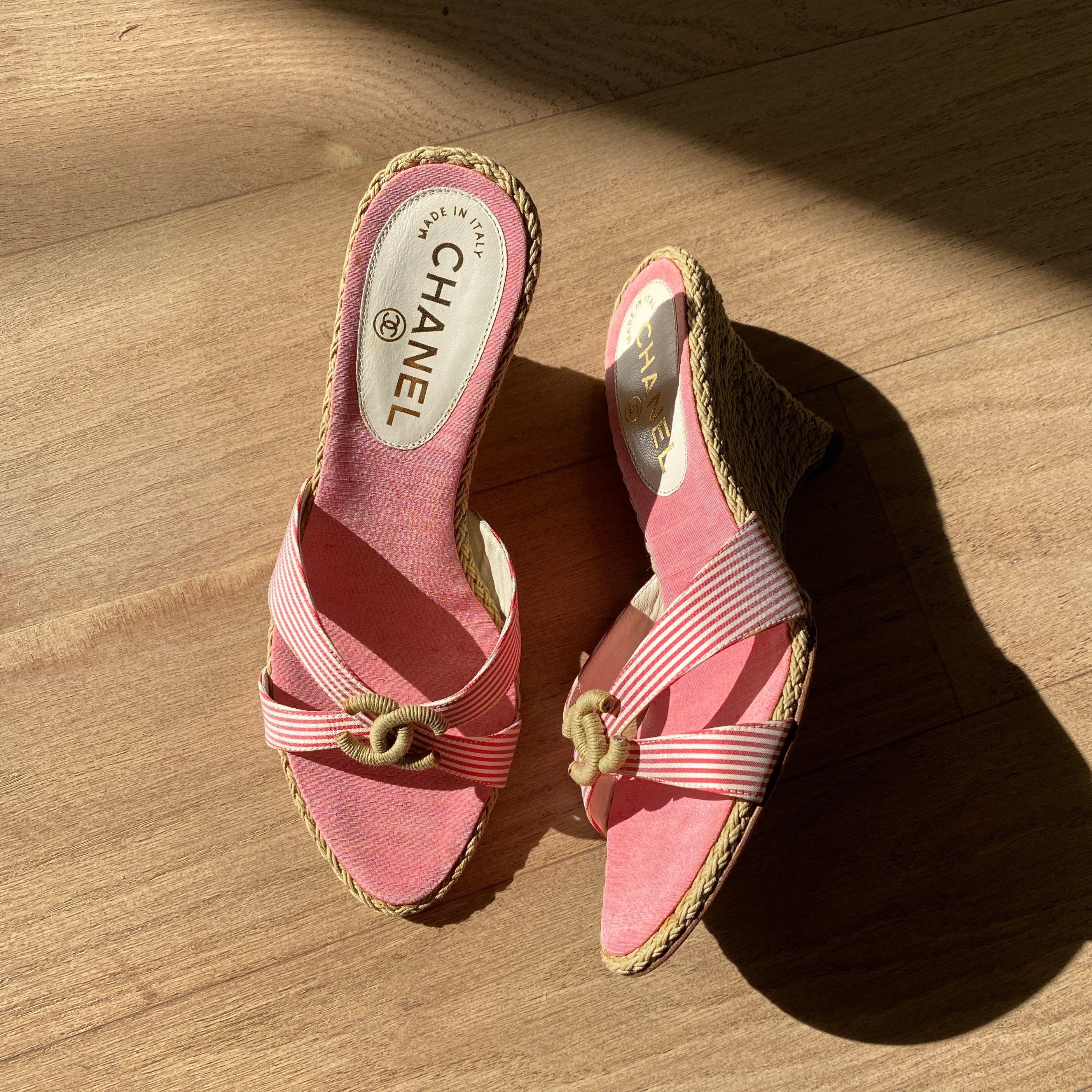 CHANEL CC Logo Black Velvet Wooden Platform Wedge Sandals 385 eBay #25 CHANEL CC Logo Black Velvet Wooden Platform Wedge Sandals 385 eBay