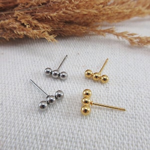 Boucles d'oreilles barrettes de perles, puces sphères délicates, bijoux minimalistes en argent et or de tous les jours, cadeau délicat pour elle lui, boucles d'oreilles à épingles à bille