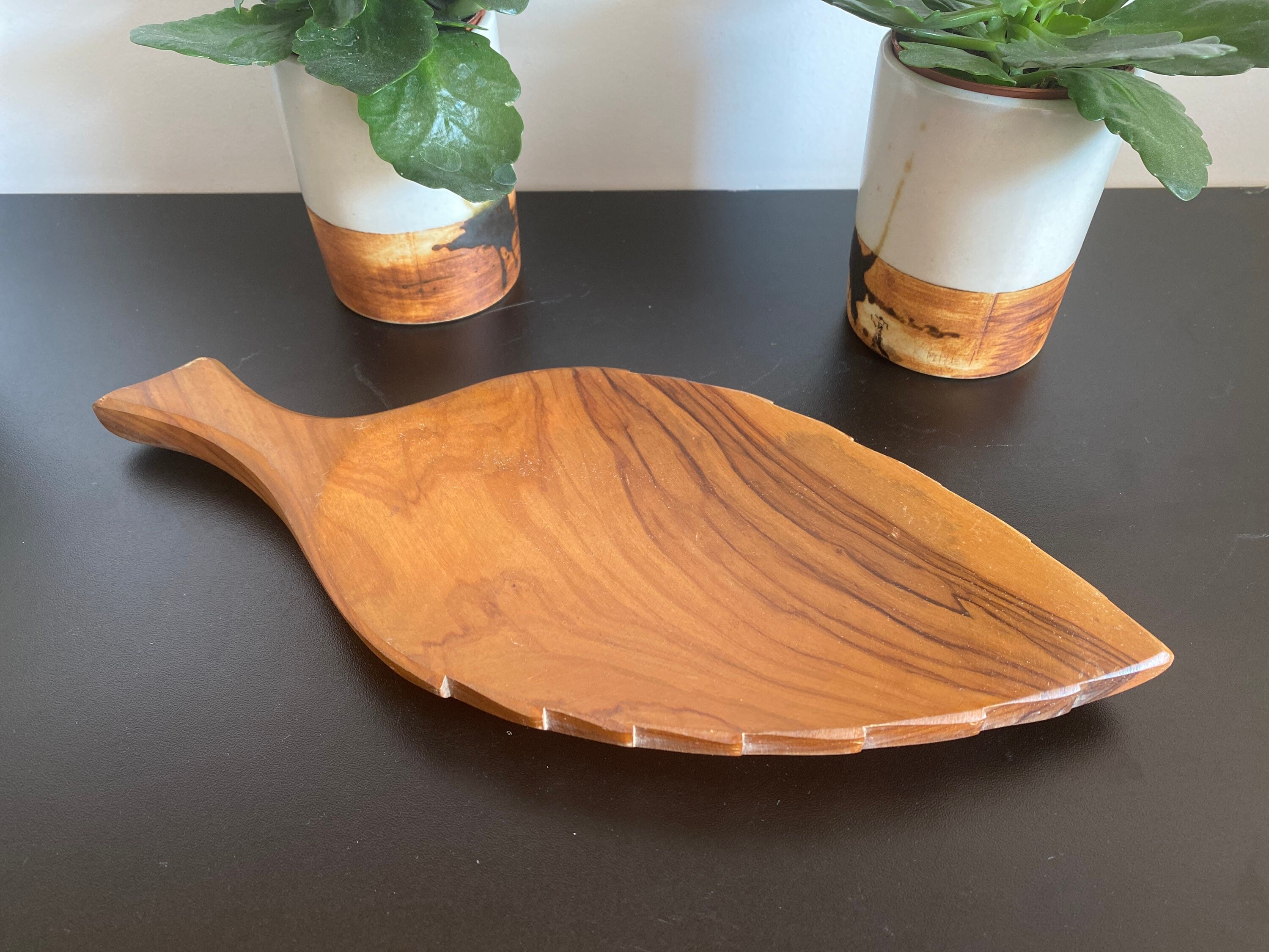 Coupelle Olivier Forme Feuille Vintage 1970 Fait Main Coupe Bois Authentique Brutaliste