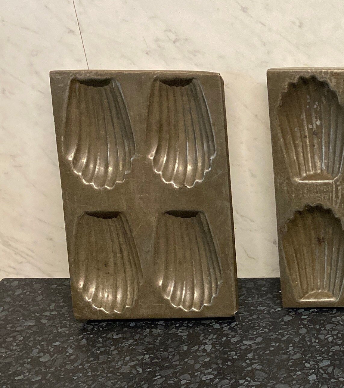 Moule Madeleines Gâteaux Vintage Anciens Français Métal Fer Zinc Tin Antique Cuisine France