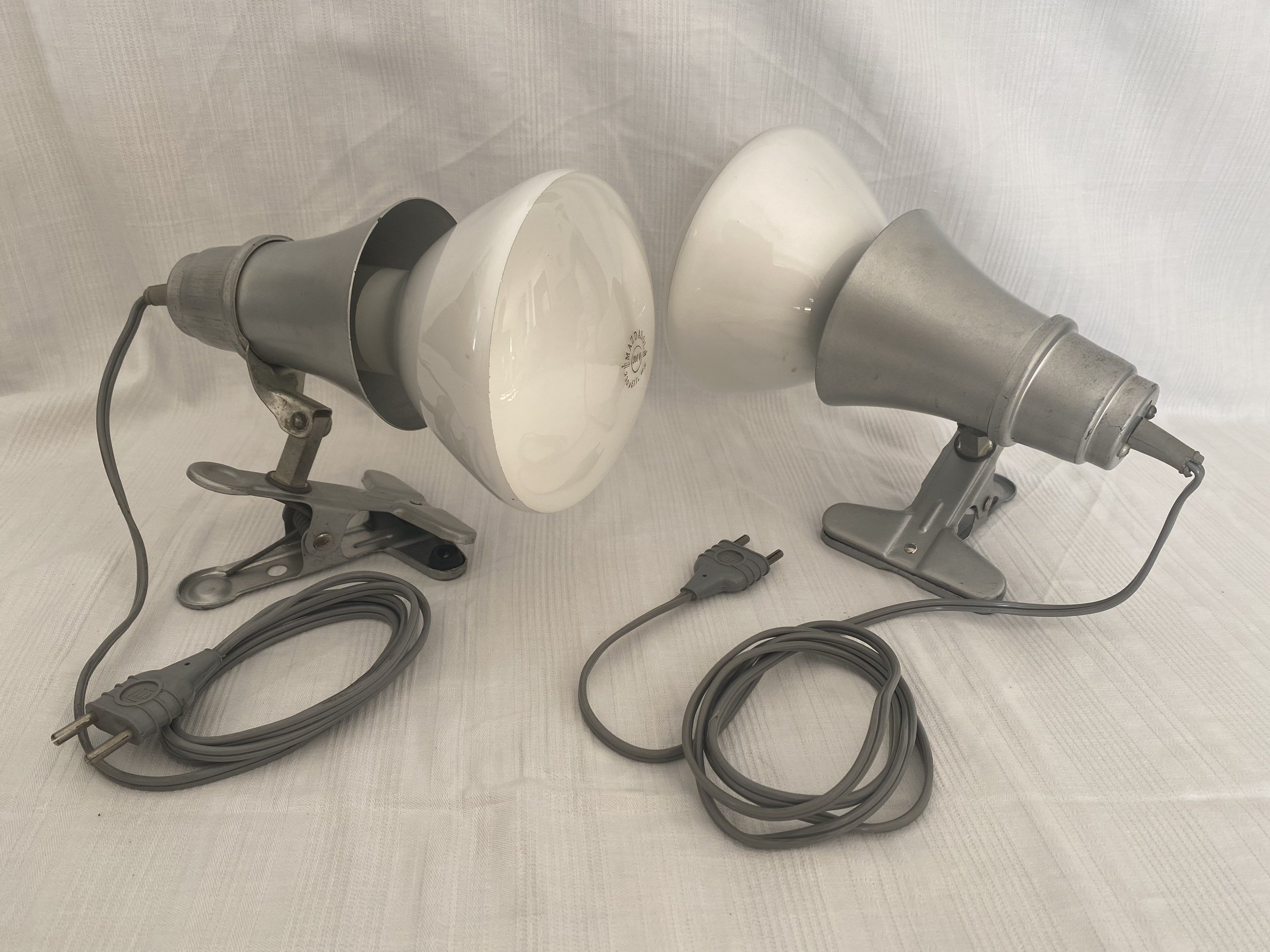 Lita Deux Spots Industriels Rares à Pince Déflecteur Métal Gris Vintage Années 60 Design Light Moder