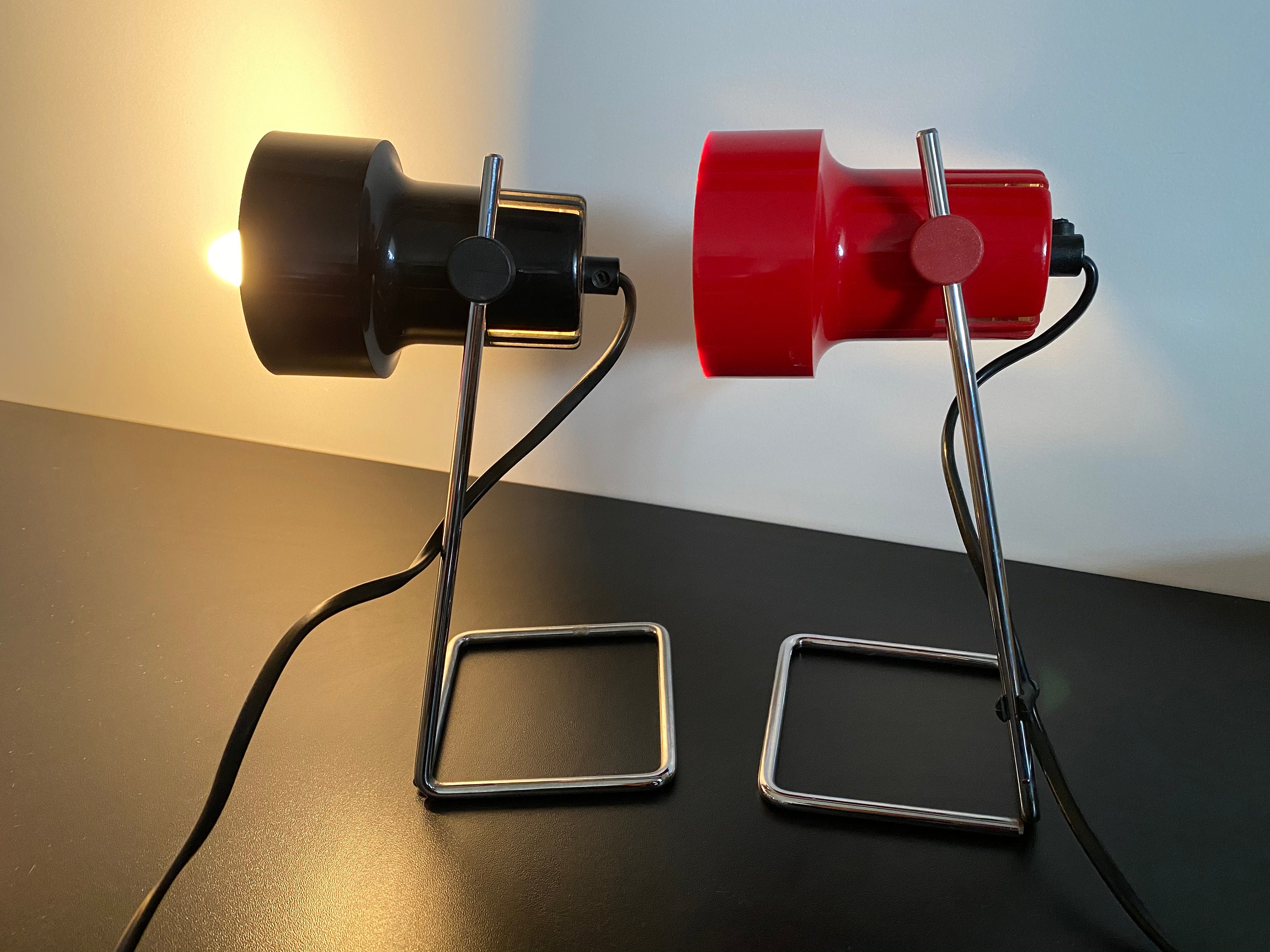 Lampe Cgm Vintage 1970, Noire ou Rouge, French Design France Office Modernist Brutalist Space Age Be