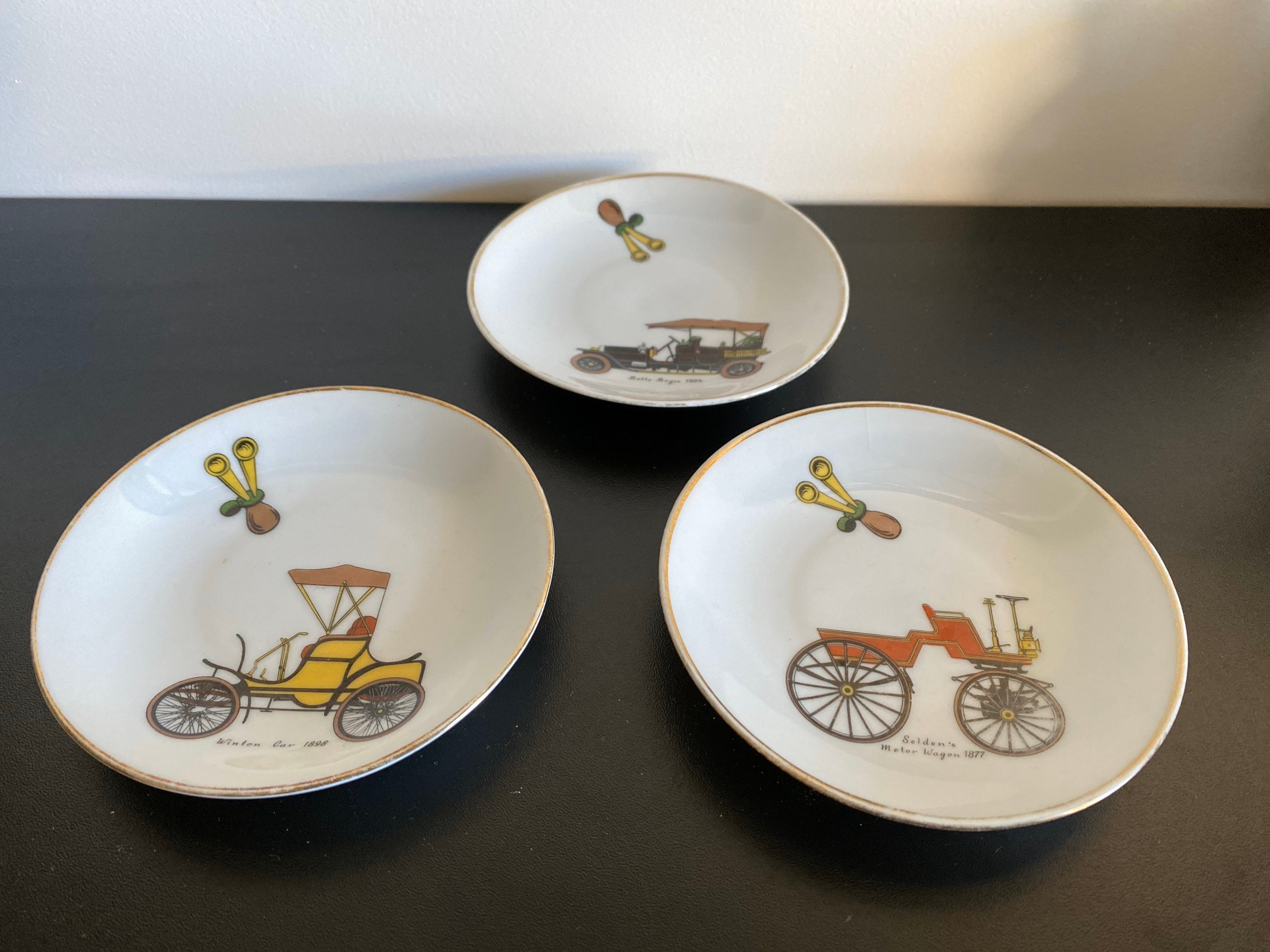 Coupelles Porcelaine Bavaria Vintage 1960 Decor Voitures Antiques Plates China Ceramic Austrian 60S 
