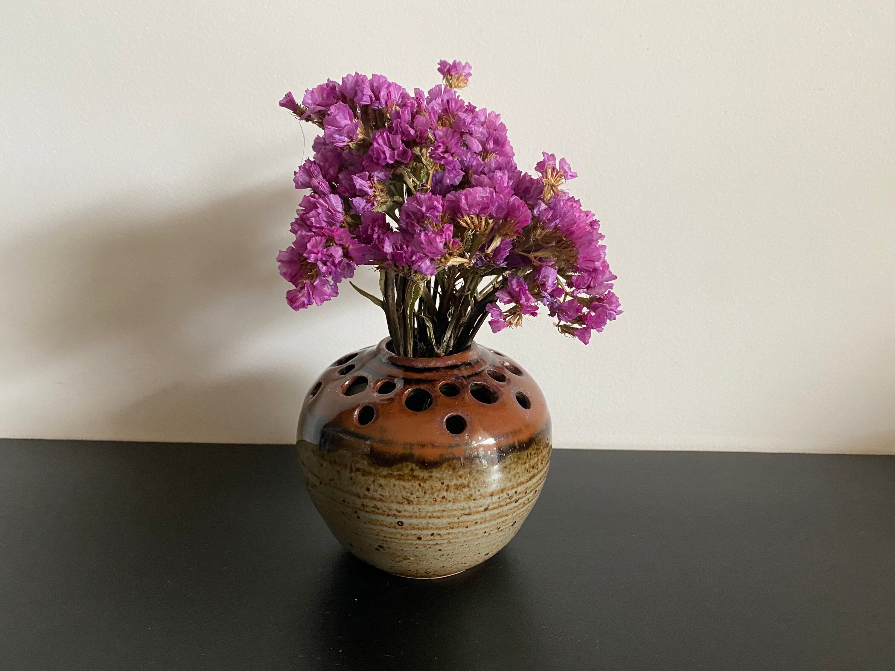 Pique Fleurs en Grès Signé Vintage 1960/1970 French Sandstone Bouquetiere Vase Soliflore Wabi Sabi