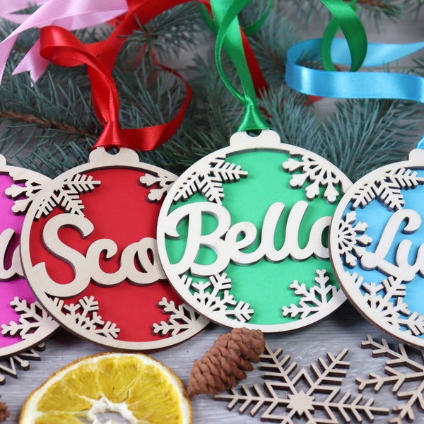 Custom Christmas baubles with name, Wooden tree baubles,  Ornament With Name ball, snowflake ornament Christmas, Personalized ornaments