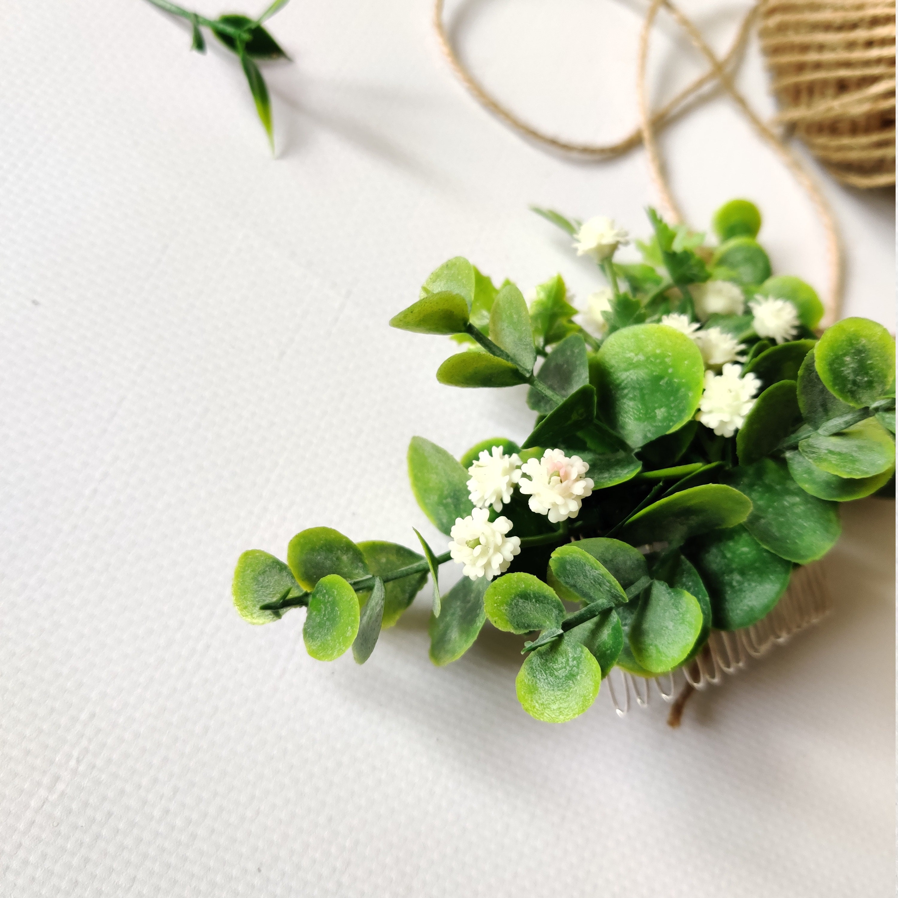 Bridal eucalyptus greenery comb/Babys breath flowers | Etsy