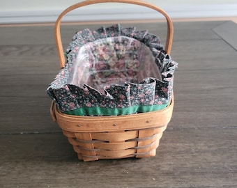 Vintage 1992 Longaberger Basket with flowered liner and protecter