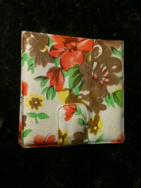 Vintage Small Sewing Kit