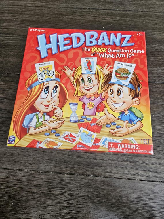 (未使用･未開封品)　Hedbanz Game ゲーム og8985z Headbandz Board Game Guessing Game 100% Complete Headbands 7+ 2-6