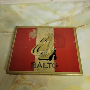 Vintage Balto Cigarette Tin