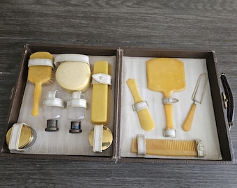 Vintage Leather Traveling Vanity Case With Key and Accessories