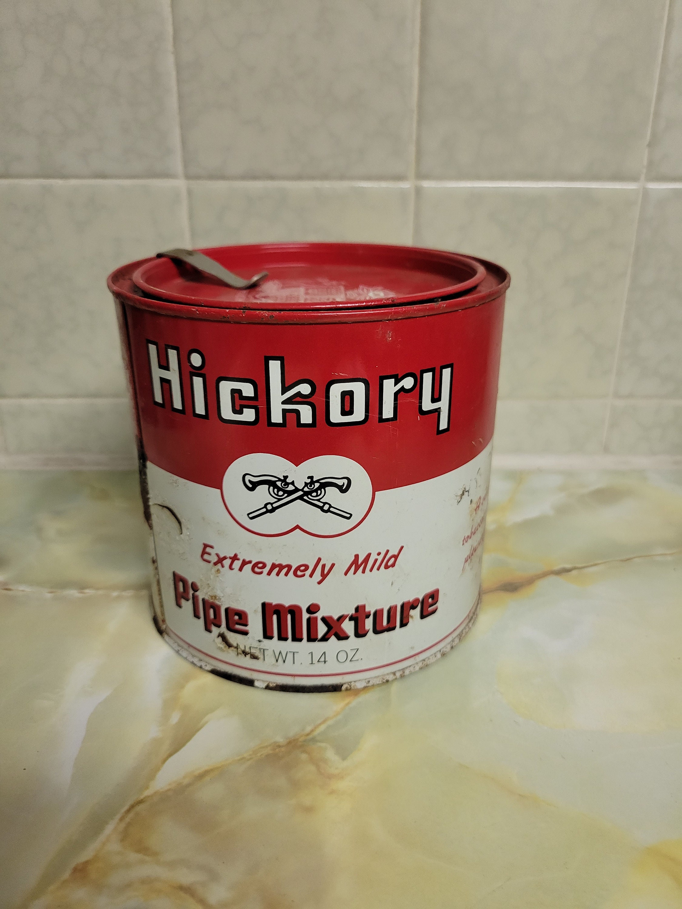 Vintage Hickory Extremely Mild Pipe Mixture Tin