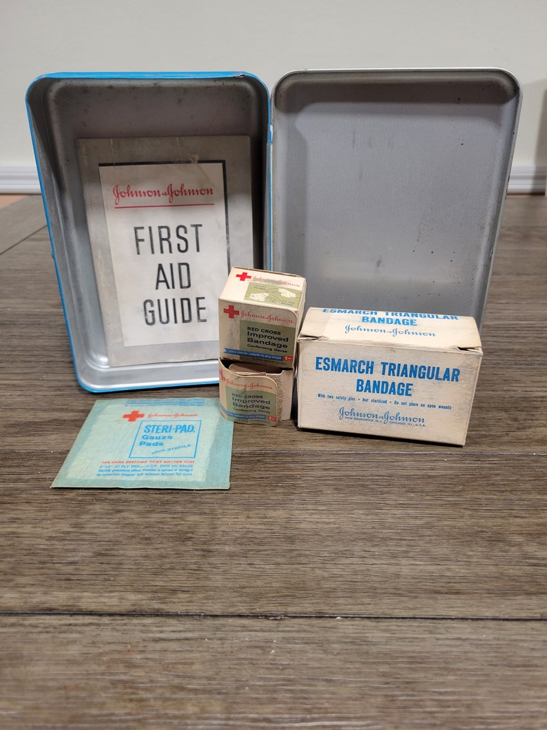 Vintage Johnson and Johnson First Aid Auto Kit Tin - Etsy