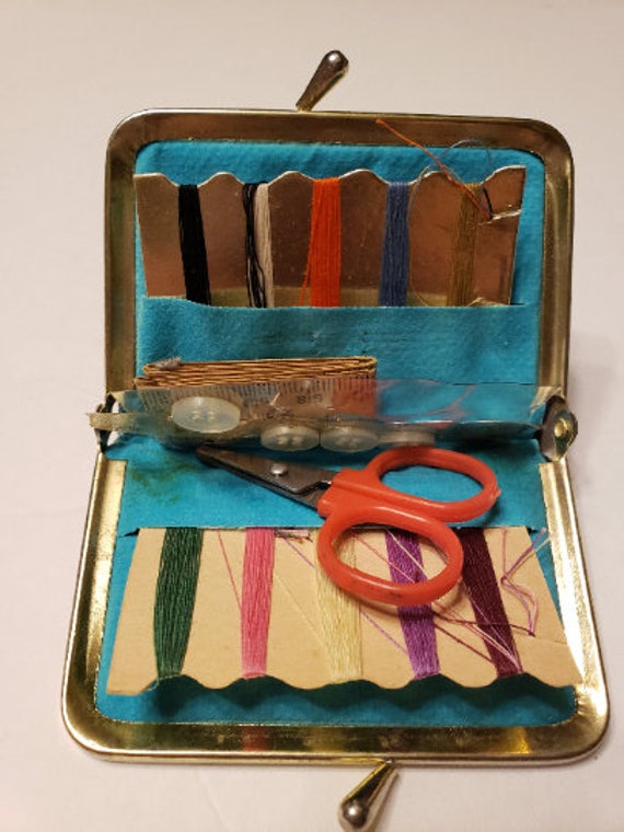 Vintage Small Sewing Kit 