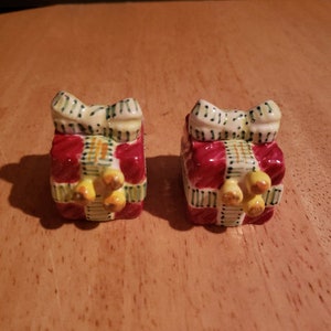 Vintage Present Salt and Pepper Shakers